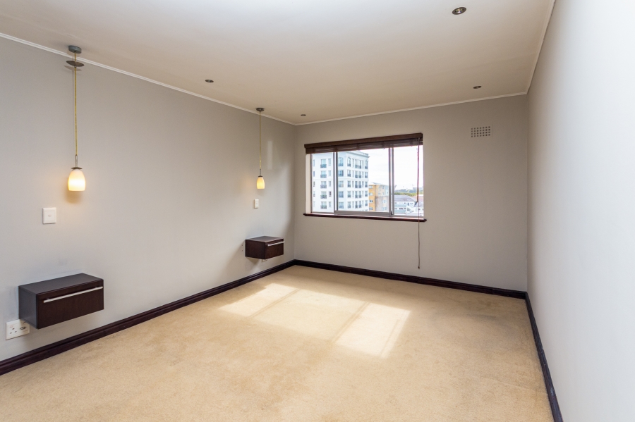 2 Bedroom Property for Sale in Green Point Western Cape